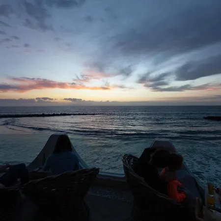 En Primera Linea De Playa, Centrico, Tranquilo * Playa de las Americas (Tenerife)